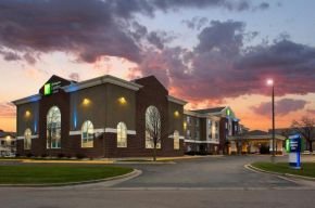 Отель Holiday Inn Express Hotel & Suites Brookings, an IHG Hotel  Брукингс